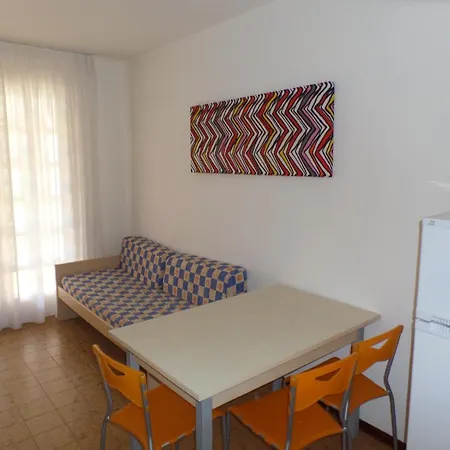 Ferienwohnung Fuer 5 Personen Ca 42 Qm In Bibione, Adriakueste Italien Und Umgebung アパート *